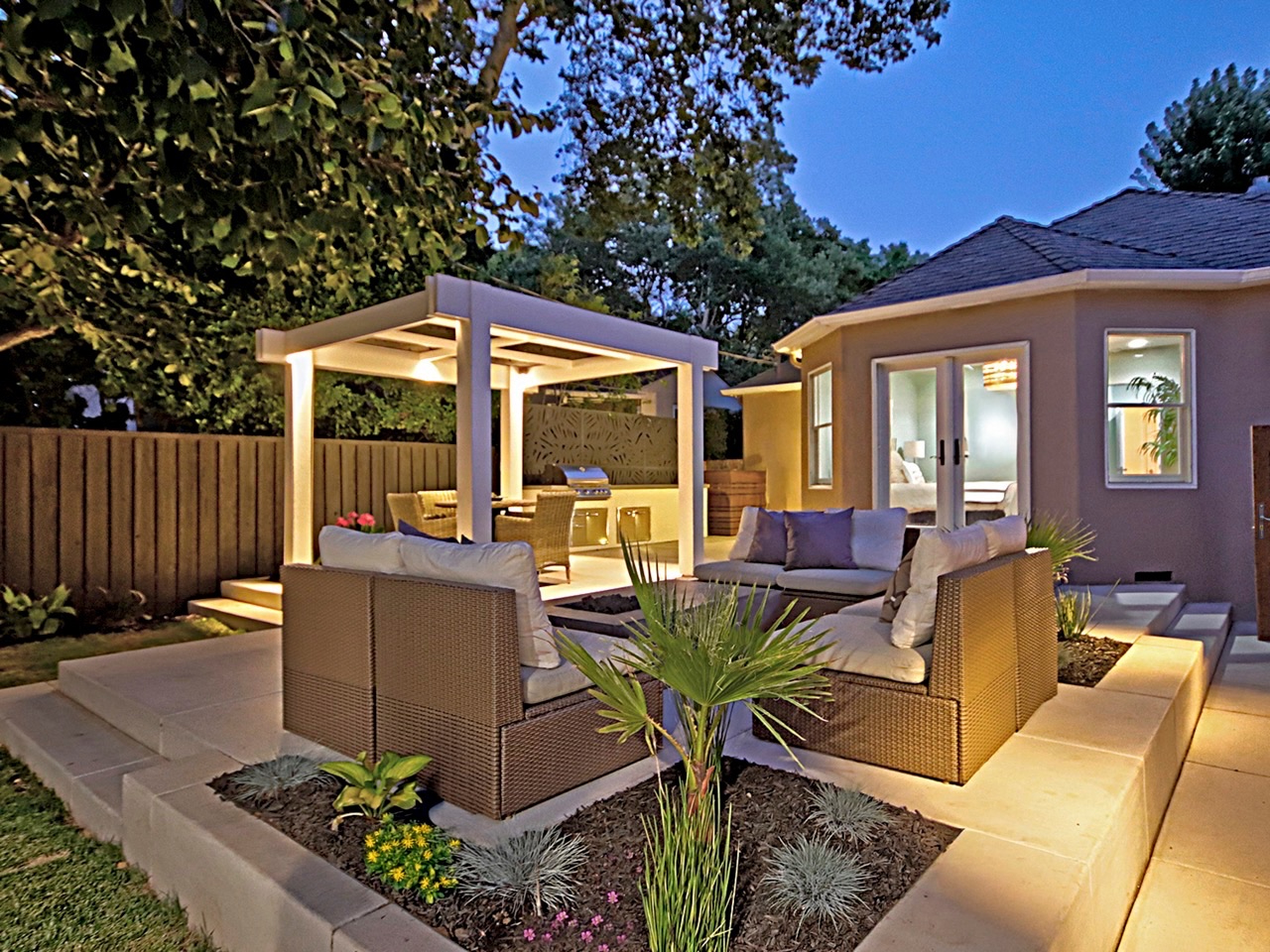 Kim residence, hero photograph